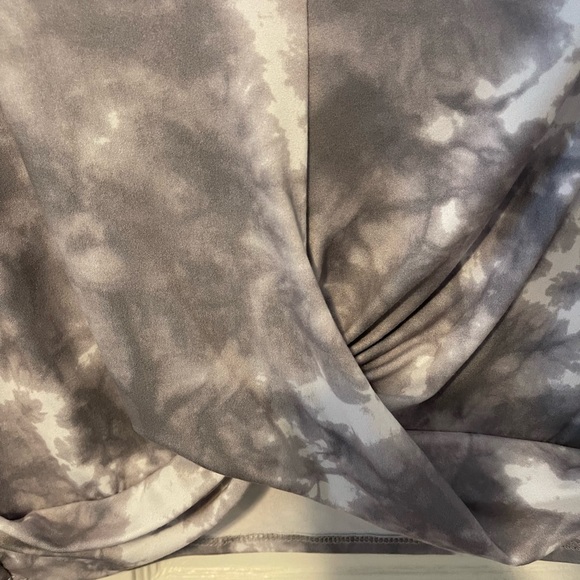 Grey/white workout crop top - Picture 4 of 4